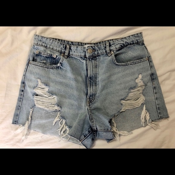 Zara shorts - Picture 2 of 2